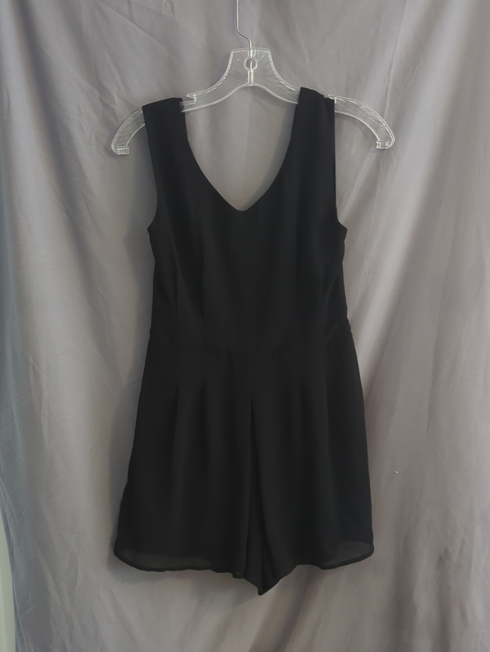 mine Black Sleeveless V-Neck Mini Dress